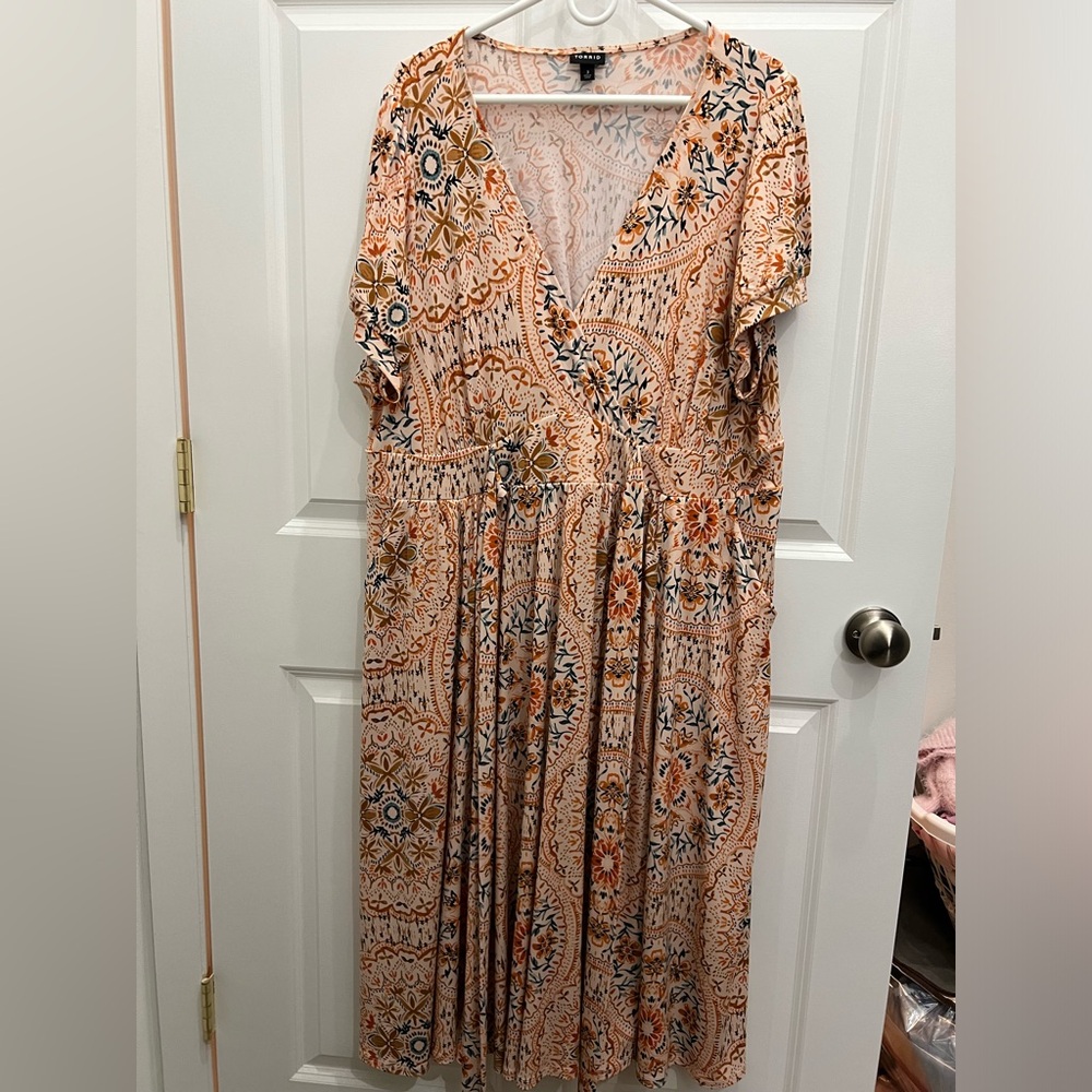 Torrid summer wrap style dress. Size 3.